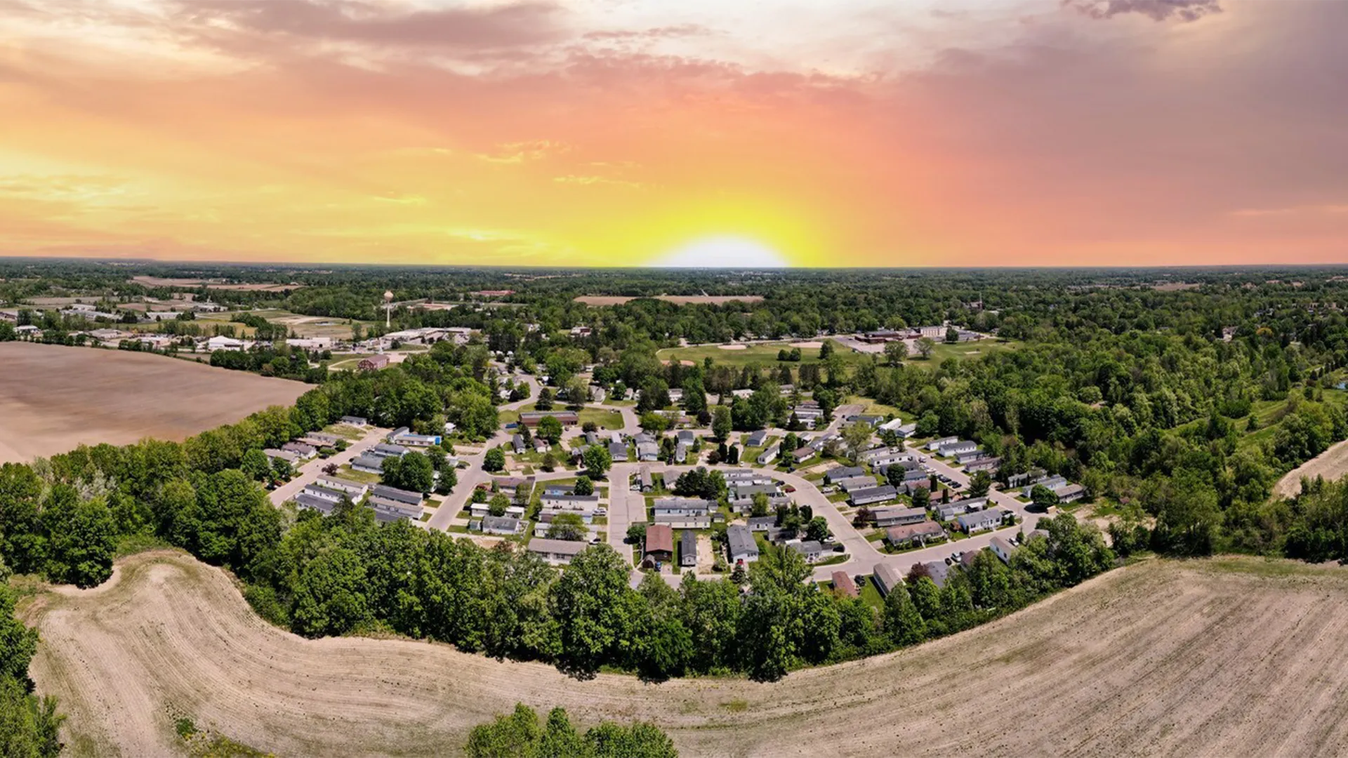 Clayton Homes, manufactured homes for rent, affordable high-quality manufactured homes for rent in Almont, high-quality manuf